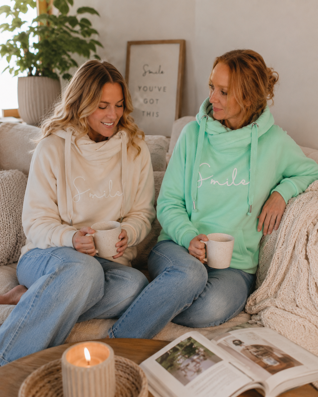 Smile Crossneck Hoodie